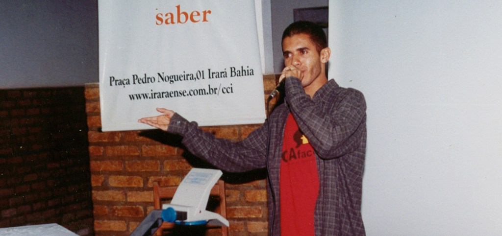 Roberto Martins conduz mesa do Seminário Irará Evolução Urbana e Trabalho Rural